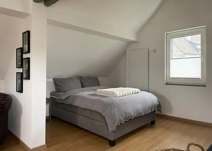 Stilvolles Mit Garten Im Ortskern Von *